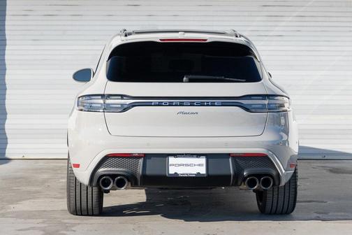 2025 Porsche Macan