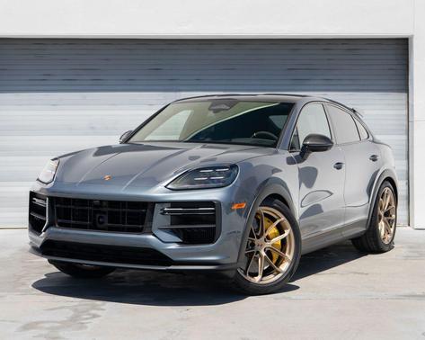 Vanadium Grey Metallic 2026 Porsche Cayenne Turbo GT