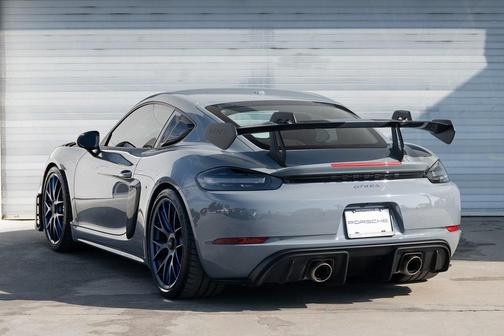 2024 Porsche 718 Cayman GT4 RS