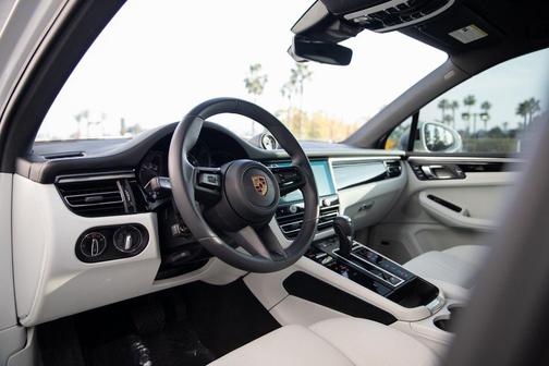 2024 Porsche Macan 