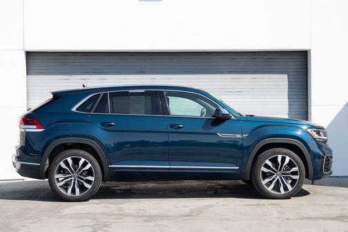 2023 Volkswagen Atlas Cross Sport 3.6L V6 SEL Premium R-Line
