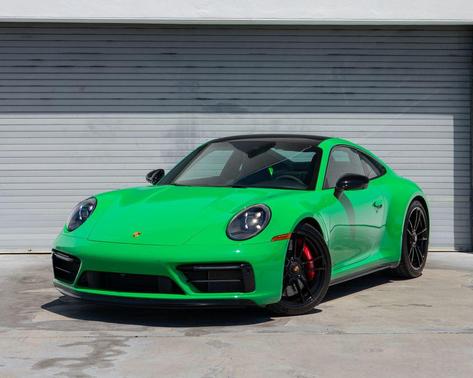 Python Green 2022 Porsche 911 Carrera 4 GTS