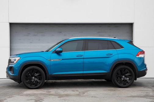 2024 Volkswagen Atlas Cross Sport 2.0T SE w/Technology