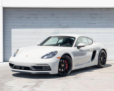 Chalk 2024 Porsche 718 Cayman GTS 4.0