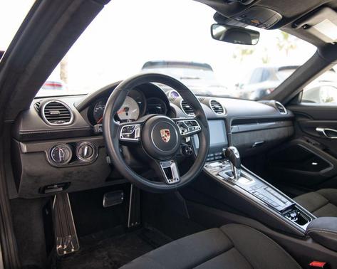 Chalk 2024 Porsche 718 Cayman GTS 4.0