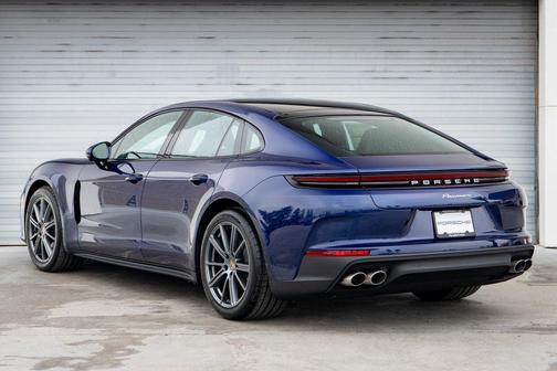 2026 Porsche Panamera 