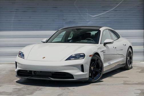 2025 Porsche Taycan 4