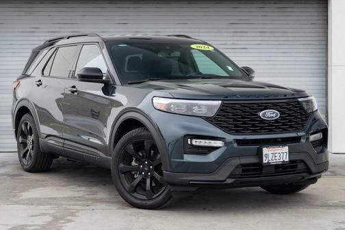 2024 Ford Explorer ST-Line