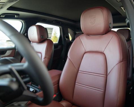 Vanadium Gray Metallic 2026 Porsche Cayenne S
