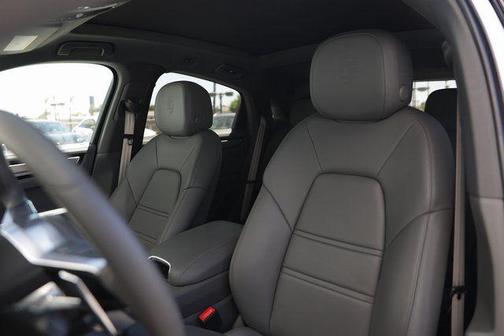 2023 Porsche Cayenne S