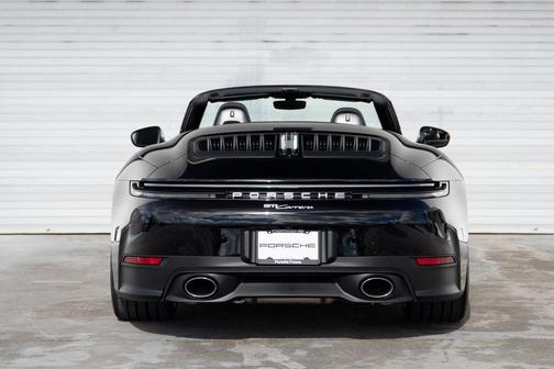2026 Porsche 911 Carrera