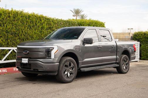 2023 Ford F-150 Lightning XLT