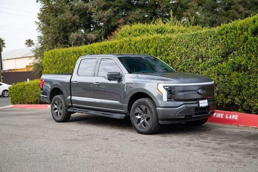 2023 Ford F-150 Lightning XLT