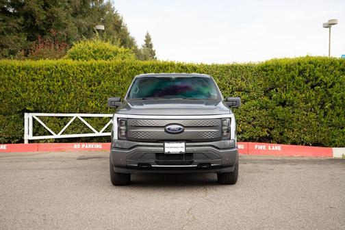2023 Ford F-150 Lightning XLT