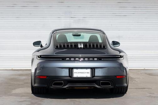 2025 Porsche 911 Carrera