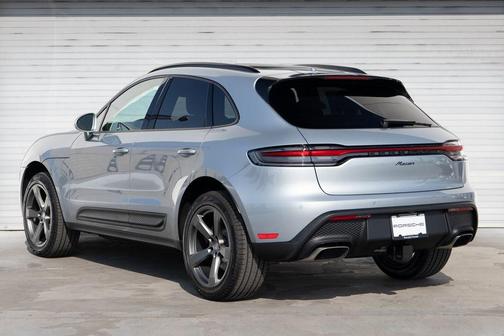 2026 Porsche Macan 