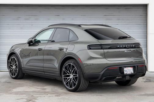2024 Porsche Macan 4