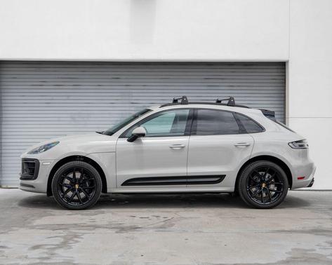 Chalk 2025 Porsche Macan Macan GTS