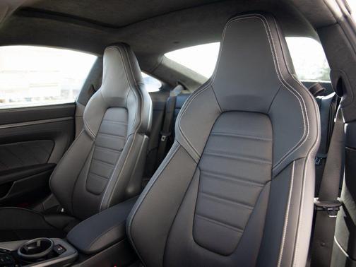 2026 Porsche 911 Carrera 4S