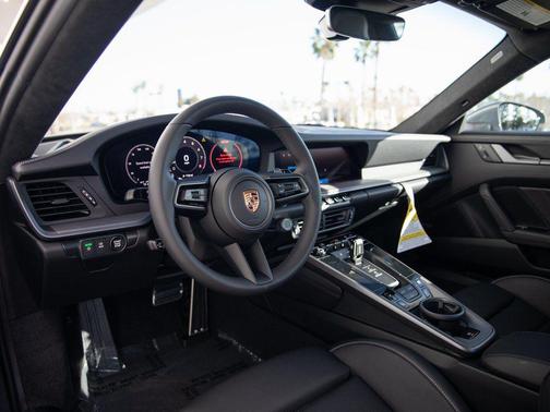 2026 Porsche 911 Carrera 4S