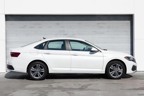 2023 Volkswagen Jetta 1.5T SE