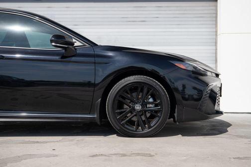 Midnight Black Metallic 2025 Toyota Camry SE