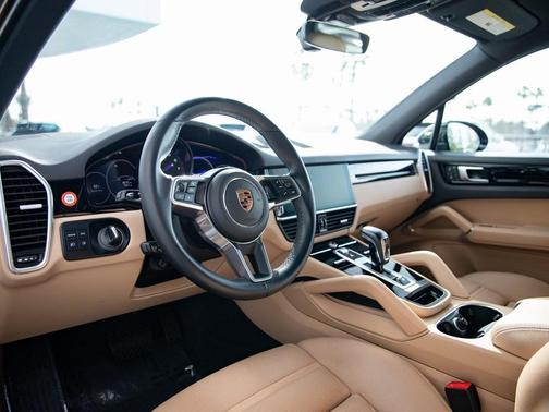 2023 Porsche Cayenne Cayenne