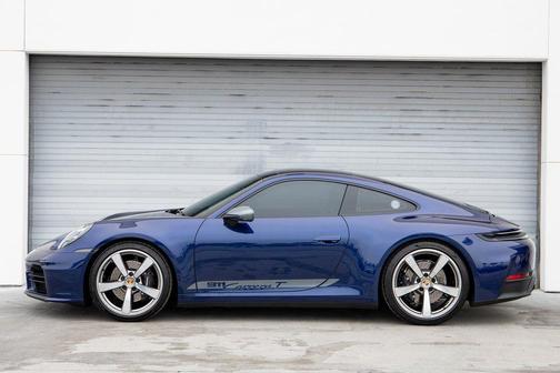 2025 Porsche 911 Carrera T