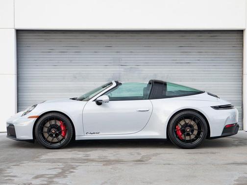 2026 Porsche 911 Targa 4 GTS
