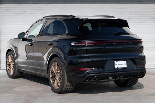 2026 Porsche Cayenne Cayenne Turbo E-Hybrid