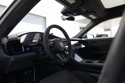 2025 Porsche Taycan GTS