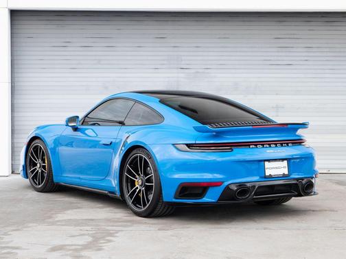 2022 Porsche 911 Turbo S