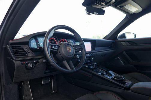 2024 Porsche 911 Carrera GTS