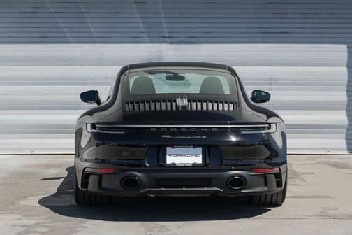 2024 Porsche 911 Carrera GTS