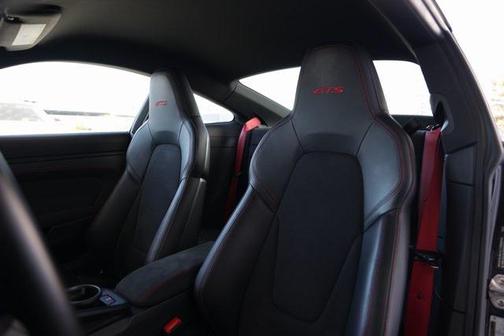 2024 Porsche 911 Carrera GTS