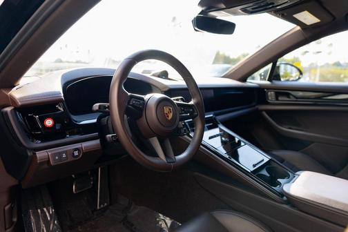 2024 Porsche Panamera 4