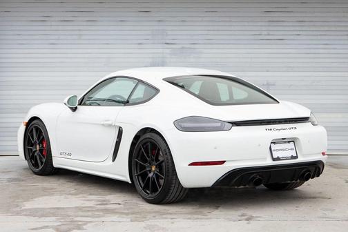 2025 Porsche 718 Cayman GTS 4.0