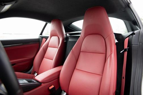 2025 Porsche 718 Cayman GTS 4.0