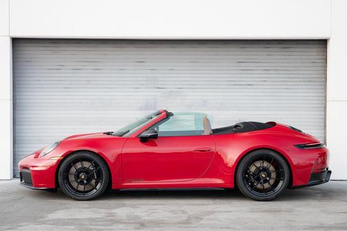 2026 Porsche 911 911 Carrera GTS Cabriolet