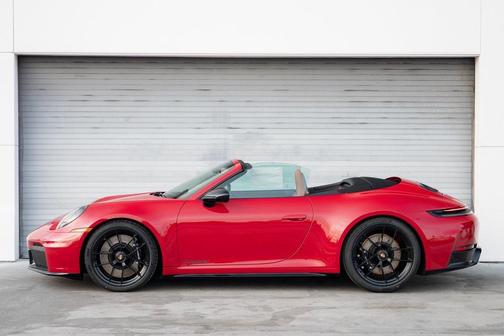 2026 Porsche 911 911 Carrera GTS Cabriolet