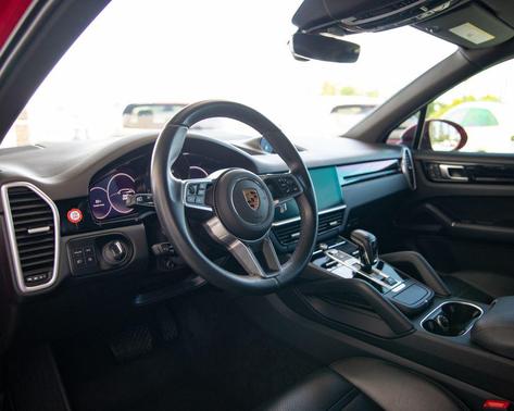 Carmine Red 2023 Porsche Cayenne Cayenne