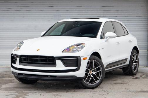 2022 Porsche Macan 