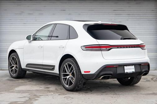 2022 Porsche Macan 