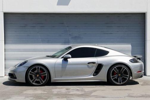 2018 Porsche 718 Cayman GTS