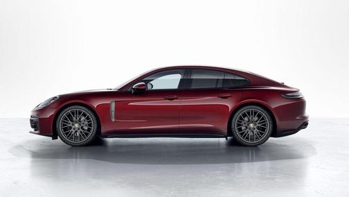 2023 Porsche Panamera 4 Platinum Edition
