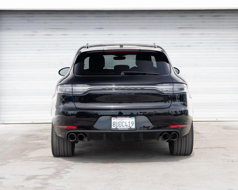 Black 2021 Porsche Macan Macan Turbo