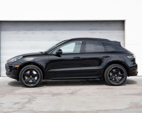 Black 2021 Porsche Macan Macan Turbo