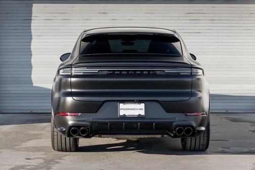 2024 Porsche Cayenne S