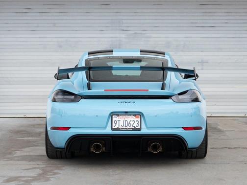 2025 Porsche 718 Cayman GT4 RS