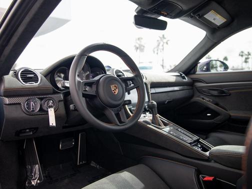 2025 Porsche 718 Cayman GT4 RS